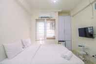 Kamar Tidur Cozy Studio with Direct Access to Mall at Green Pramuka Apartment