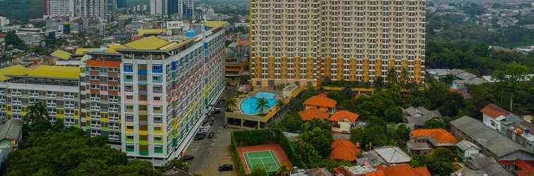 Bangunan Cozy Living and Modern 1BR Apartment at Atlanta Residences