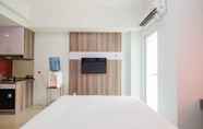 ห้องนอน 5 Minimalist Tamansari Mahogany Studio Apartment with City View