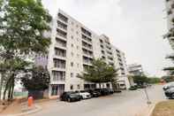 ภายนอกอาคาร Artistic 2BR (No Kitchen) Apartment Aeropolis Residence