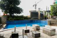 Swimming Pool Premium 1BR Apartement At Grand Sungkono Lagoon