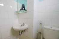 In-room Bathroom Affordable Studio Kebagusan City Apartment