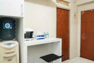 Kamar Tidur 4 Warm 2BR Apartment Cibubur Village