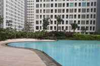 Swimming Pool Comfortable 2BR Apartment Serpong M-Town Residence