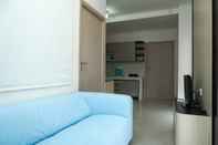 Ruang Umum Homey 2BR at Paradise Mansion Apartment