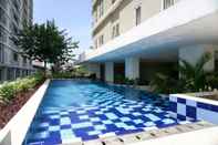 Kolam Renang Homey 2BR at Paradise Mansion Apartment