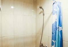 In-room Bathroom 6 Comfy and Homey Studio Apartment @ Grand Kamala Lagoon