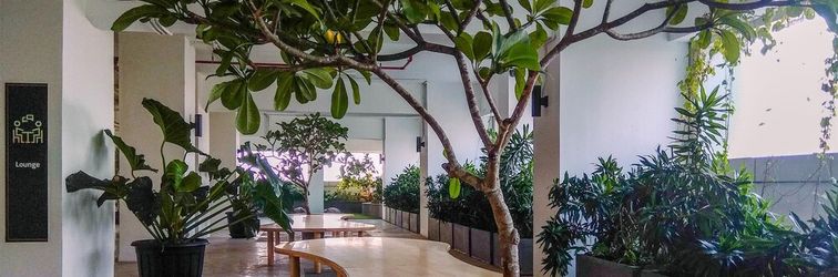 Lobby Comfy and Homey Studio Apartment @ Grand Kamala Lagoon