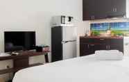 Kamar Tidur 6 New Studio at Bassura City Apartment near Shopping Mall