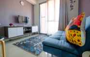 Ruang untuk Umum 4 Modern and Cozy 2BR Royal Olive Apartment