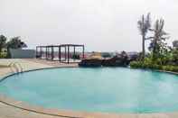 Swimming Pool Minimalist and Comfy 1BR Grand Kamala Lagoon Apartment