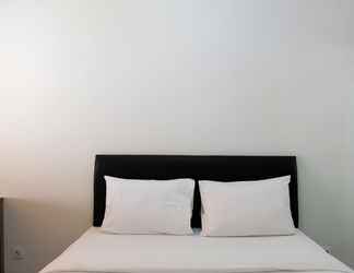 Bilik Tidur 2 Simply Furnished Studio Apartment at Scientia Residence