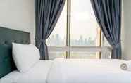 Kamar Tidur 4 Stunning 2BR at The Empyreal Condominium Epicentrum Apartment