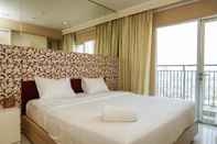 ห้องนอน Trendy & Relaxing 2BR at The Suite Metro Apartment