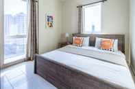 Kamar Tidur Lovely 1BR in Sports City With Golf Course Views!