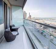 Bedroom 2 Premium & Cozy 1BR Apartment in Dubai Marina