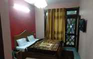 Bedroom 2 ADB Rooms Hotel Devine Point, Shimla