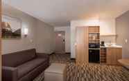 Common Space 2 Microtel Inn & Suites by Wyndham Georgetown Lake