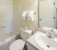 In-room Bathroom 7 InTown Suites Extended Stay Greenville SC - I-85/Mauldin