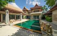 สระว่ายน้ำ 2 Empylean Modern Thai Villa