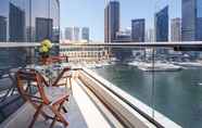 Bedroom 3 Dazzling & Artistic Studio Apartment In Dubai Marina