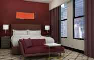 Kamar Tidur 7 The Exchange Sacramento, Curio Collection by Hilton