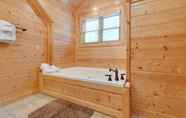 In-room Bathroom 6 Changes in Latitude