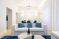 Common Space Luxury Blue Duomo