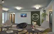 Lobby 2 B&B Hotel Heilbronn