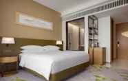 Kamar Tidur 7 Sheraton Hong Kong Tung Chung Hotel