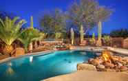 สระว่ายน้ำ 2 Custom Home! 2+ Acres True Indoor-outdoor Living!
