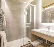 In-room Bathroom 6 Vacancéole - Résidence La Duit