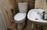 Toilet Kamar 4 Arsakha Property