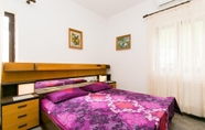 Bedroom 7 Guest House Cesic