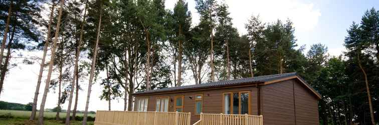 Exterior Hollicarrs - Woodland Lodge