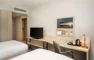 Bedroom 4 Hampton by Hilton Kiel City Centre