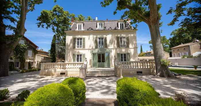 Luar Bangunan Les Frênes en Provence