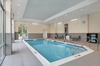 Swimming Pool TownePlace Suites by Marriott Columbus Dublin