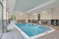 Swimming Pool TownePlace Suites by Marriott Columbus Dublin
