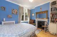 Bedroom ALTIDO 2 Bed Flat With Garden Next to Battersea Park!