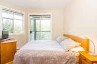 Bedroom Panoramic Views From This Gorgeous 2 Bed Property - Village Location