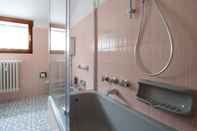 In-room Bathroom Italianway  - Besta 2