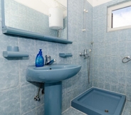 In-room Bathroom 2 Apartments Kuzma