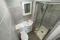 In-room Bathroom 1 Bed - Euston by Pureserviced