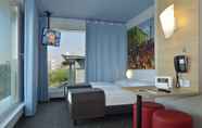 Bedroom 7 B&B Hotel Berlin-Tiergarten