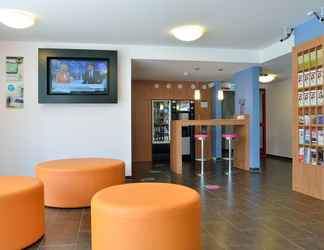 Lobi 2 B&B Hotel Bremen-City