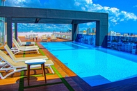 Hồ bơi Tower Central - New Luxury - Ocean view