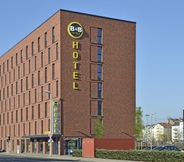 Luar Bangunan 4 B&B Hotel Mainz-Hbf