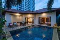 สระว่ายน้ำ AnB poolvilla 2BR with private beach