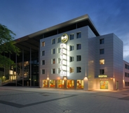 Luar Bangunan 2 B&B Hotel Bielefeld-City